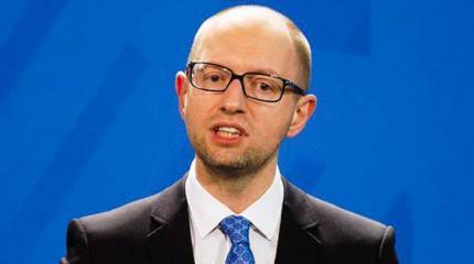 Яценюк: Украина борется с московскими террористами, защищая тем самым всю Европу