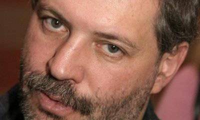 Десакрализация государственных институтов