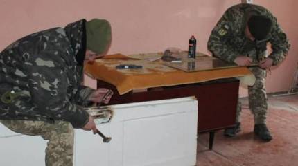 Советский стол и двери без замка: на Украине воинскую часть территориальной обороны разместят в бывшем детсаду