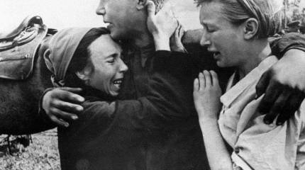 Учёный: подыгрывая западным странам, Киев лишает украинцев истории