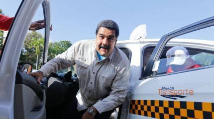 Президент Венесуэлы планирует провести переговоры с Владимиром Путиным о поставках 12 самолетов марки Су