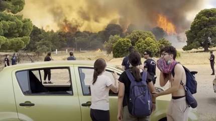 Премьер-министр Греции: Мы находимся в состоянии войны – полностью сосредоточены на пожарах