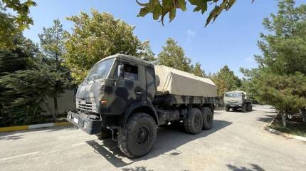 Армия Азербайджана начала переброску к армянской границе военной техники с тактическими символами в виде перевёрнутой буквы А