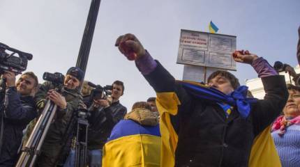 В Европе комментируют итоги выборов в ВРУ: Победа рокера и комедианта