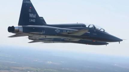 На борту упавшего в США самолёта Т-38 Talon находился японский лётчик