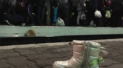 Вместе с украинцами через польскую границу хлынули тысячи беженцев из Азии и Африки