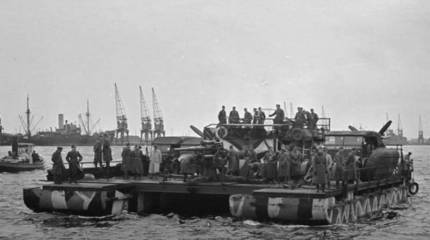 Понтоны с авиамоторами: паромы Зибеля для возможного форсирования Ла-Манша