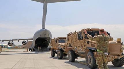 В британской прессе: Опасно, если военная техника НАТО в Афганистане будет передана, например, группе Вагнера
