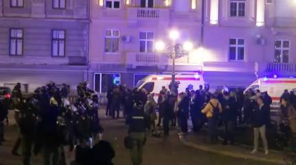 Прозападные силы в Сербии анонсируют новую акцию протеста с угрозами блокировки министерства госуправления