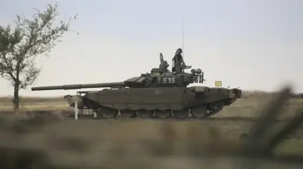 Орехов режут на четыре части