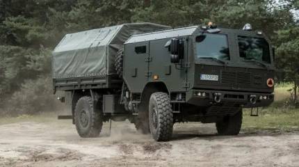 Ciężarówka w cenie rosyjskiego transportera opancerzonego: polska prasa nalega na import części zamiennych do Jelcza