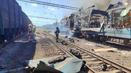 Показаны кадры ударов по эшелону с техникой ВСУ в Днепропетровской области