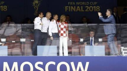 Истерика укроактивистов: Позор всем предателям-футболистам, они все получат войну