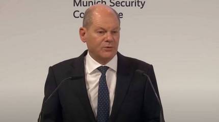 Шольц призвал к мирному решению конфликта на Украине, но не исключил передачу Киеву ракет Taurus