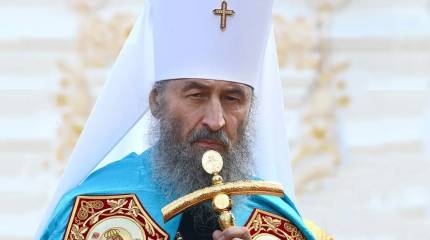 Зеленский лишил украинского гражданства митрополита канонической УПЦ Онуфрия