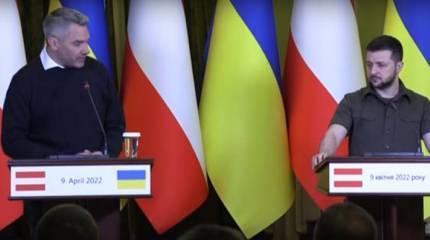 Австрийский канцлер после визита в Киев направляется в Москву