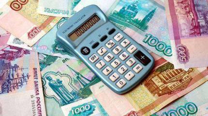 Рубль укрепился, нефть подорожала