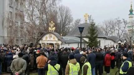 В Киеве снесли часовню Десятинной церкви X века канонической УПЦ