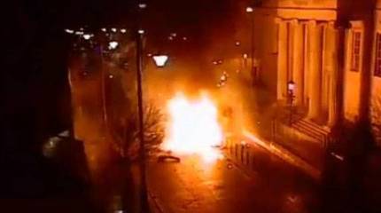 Взрыв автомобиля в Северной Ирландии признали терактом