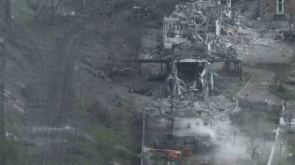 В течение недели в результате ударов артиллерии и авиации заблокировано полтора десятка выходов из подземелий «Азовстали»