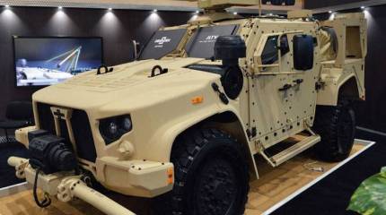 США представили "заменитель" армейского Хаммера в Абу-Даби