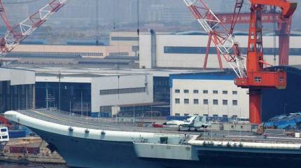 Опубликованы фото с дооснащением китайского авианосца