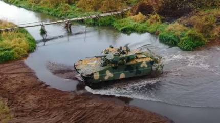 «Первая в мире БМП пятого поколения»: более сотни южнокорейских бронемашин AS21 Redback закупает Австралия