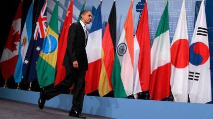 Америка: мировой лидер или лунатик на крыше?