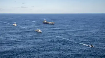 Iran đã tuyên bố ý định cấm vĩnh viễn các tàu hải quân Mỹ đi qua eo biển Hormuz.