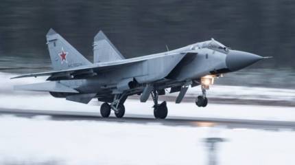 Американский журнал: Истребители МиГ-31 Северного флота ВМФ РФ способны отразить любую угрозу НАТО