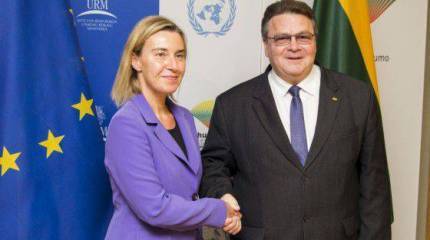 В паспортах литовских граждан, родившихся до 1990 года, "место рождения - СССР" меняют на "место рождения - Литва"