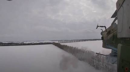 Минобороны РФ показало кадры применения боевых вертолётов против скрывающихся в лесопосадках украинских диверсионных групп
