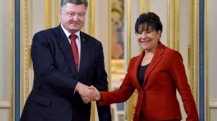 Порошенко пытается скрасить провал на местных выборах заявлением о предоставлении Вашингтоном очередного кредитного транша