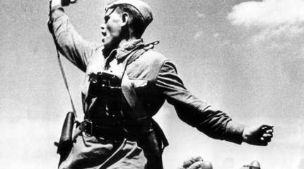 И комиссары в пыльных шлемах...