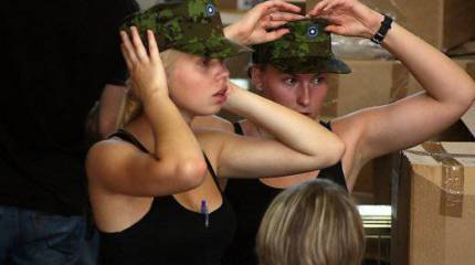 Эстонские высокопоставленные военные начали разговор об обязательном призыве женщин в армию