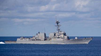 Эсминец ВМС США "Грейвли" продолжает патрулирование Балтийского моря