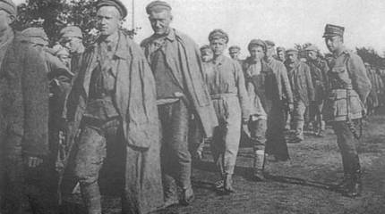 Москве пора вспомнить о собственном кровавом счете к Варшаве