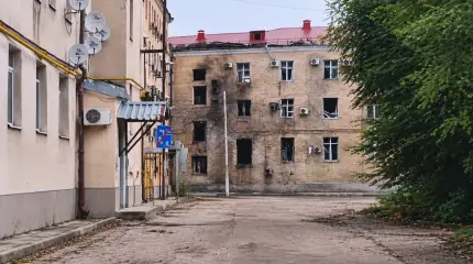 Ukraiński dron zaatakował budynek komisji wyborczej w obwodzie samarskim przed wyborami.