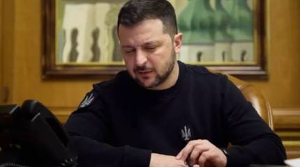 Зеленский опустился на третье место в рейтинге доверия граждан Украины