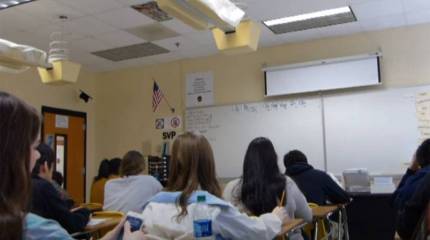 Странности ситуации с «застрявшими» в США российскими старшеклассниками