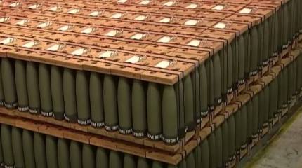 Американский сенатор заявил о нехватке боеприпасов у армии США из-за помощи Украине