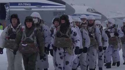 В Сети появилось видео массового десантирования подразделений ВДВ