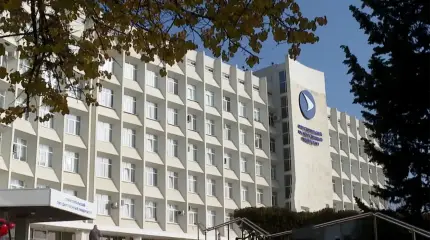 В Севастополе из-за атаки БПЛА повреждено здание университета и жилые дома