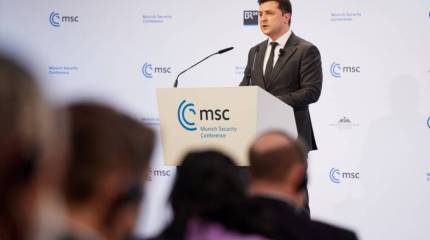 Зеленский пригрозил пересмотреть неядерный статус Украины