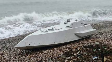Американский безэкипажный катер вынесло на побережье Чёрного моря в Турции
