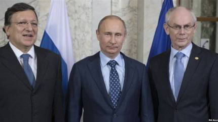 Геополитическая мозаика: в Казахстане потерпел крушение самолёт с пограничниками, а в Египте проголосовали за конституцию от «Братьев-мусульман»