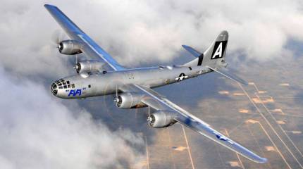 Тяжёлый военно-транспортный самолёт Boeing C-97 Stratofreighter