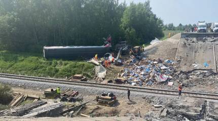 Появляются сведения о выявлении американского взрывчатого вещества военного назначения C-4 на месте подрыва моста над железной дорогой в Брянской области