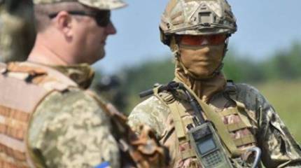 В Донбасс прибыли иностранные военные. Планируют наступление?