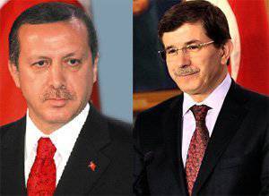 Прилежный ученик Риббентропа Давутоглу и атавизмы «холодной войны»